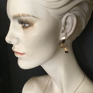 14k gold Ribbon Pierced Earring 🌞